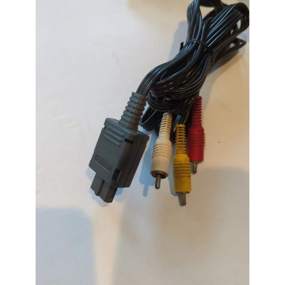 OFFICIAL ORIGINAL OEM Super Nintendo N64 Gamecube SNES AV RCA Video Cable CLEAN